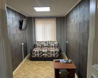 Хостелы Хостел Космос Днепр Двухместный номер с 1 кроватью и общей ванной комнатой-3